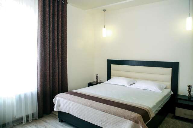 Апартаменты Family House Винница-30