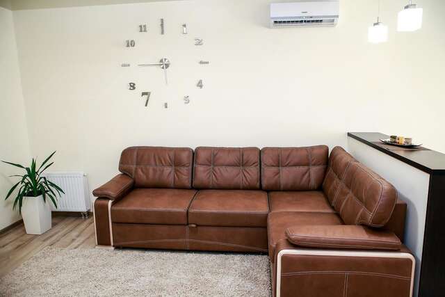 Апартаменты Family House Винница-33